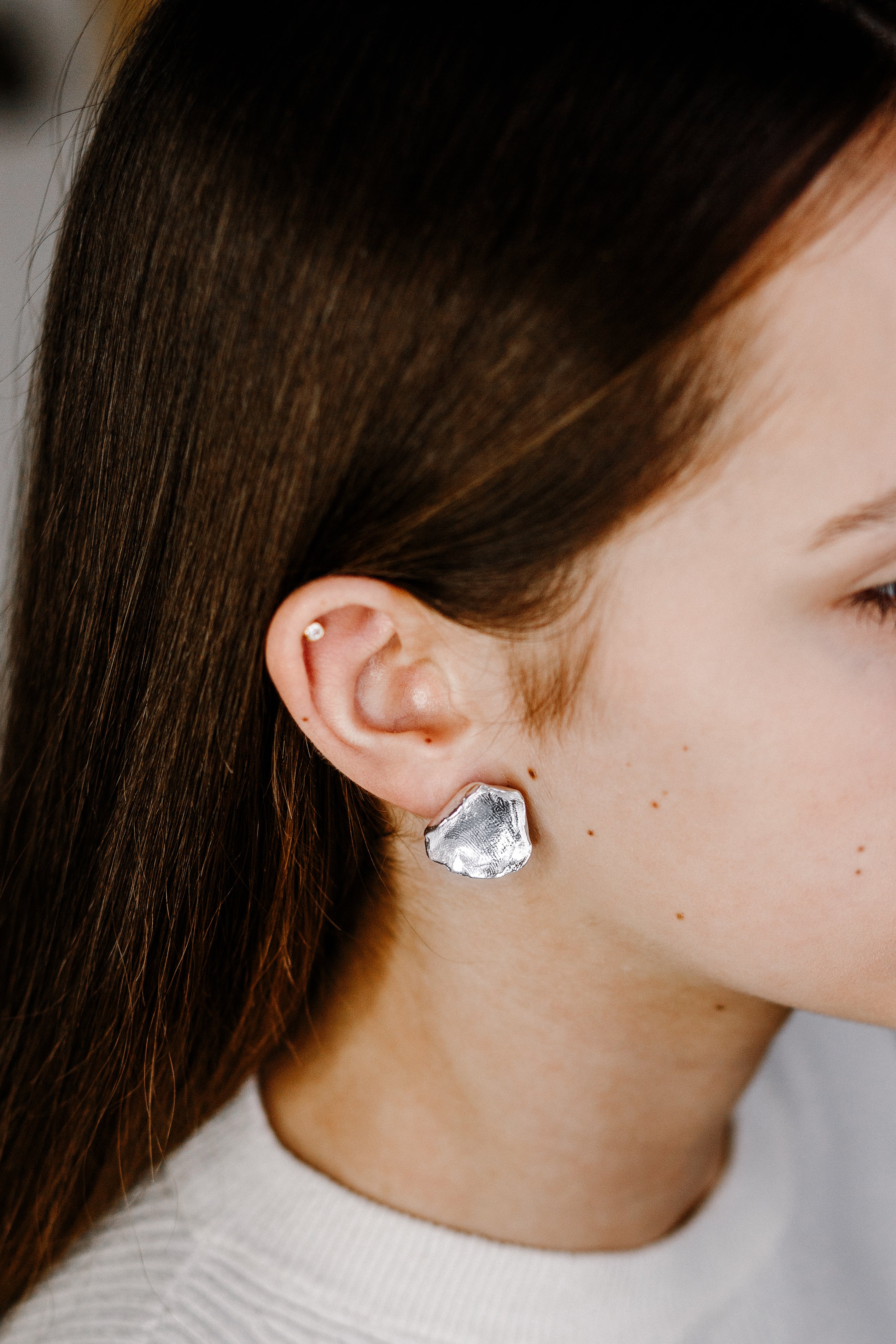 gaea no. 18, oyster earrings
