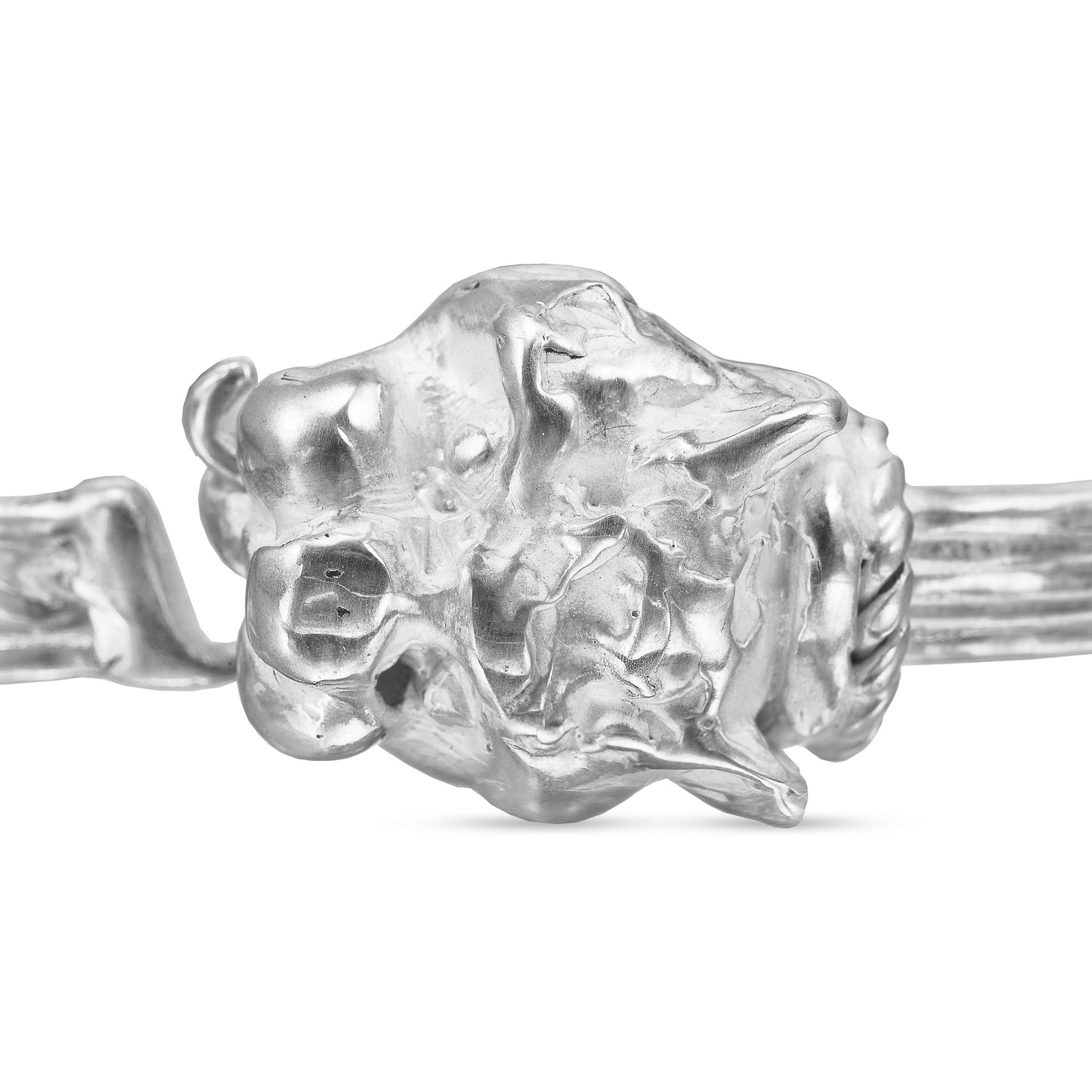 s.p.q.r. no. 9, the panther bracelet